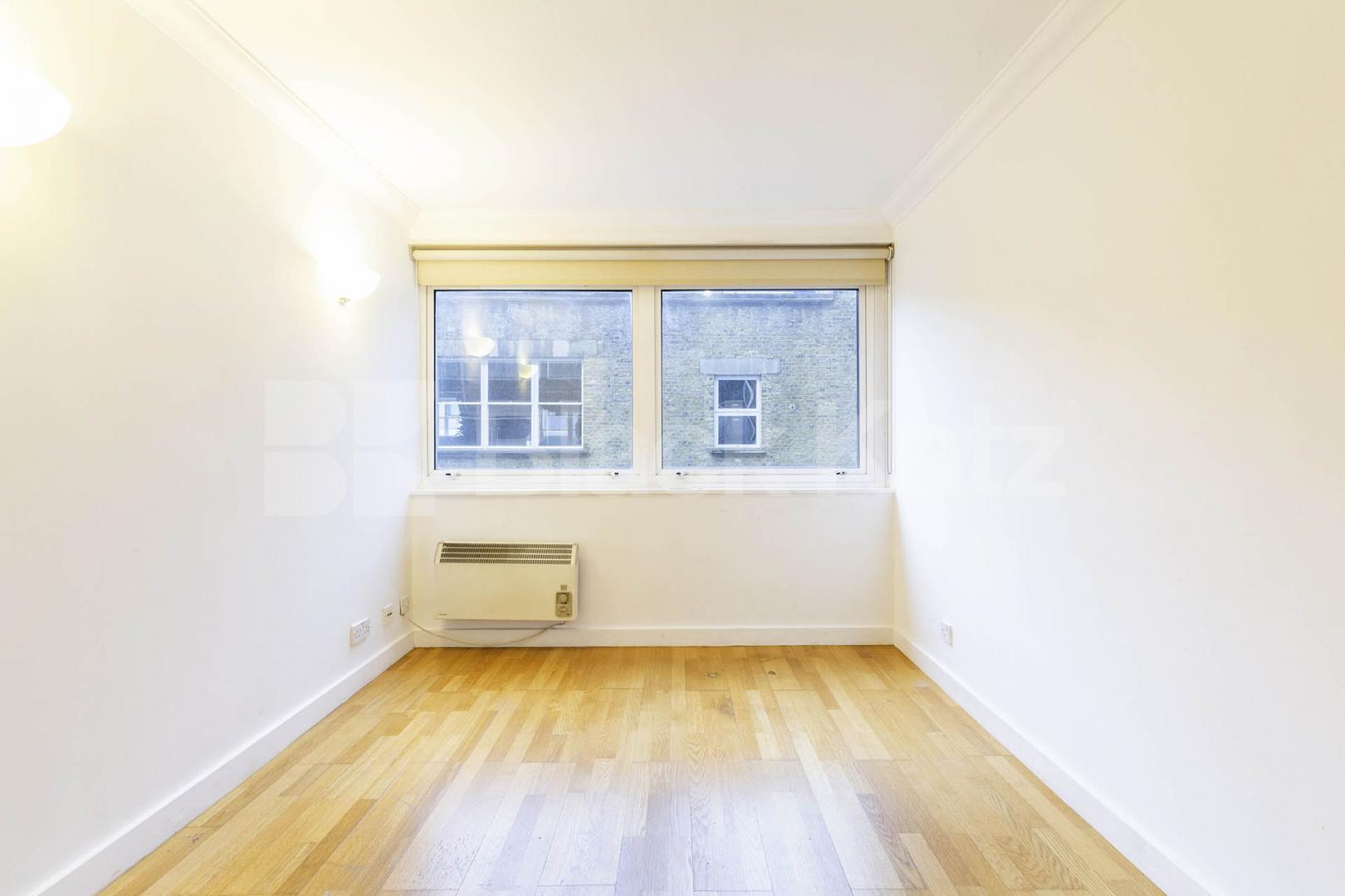 Spacious one double bedroom property set in an amazing location Fitzroy Street, Fitzrovia